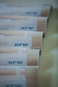 KfW logo hoch