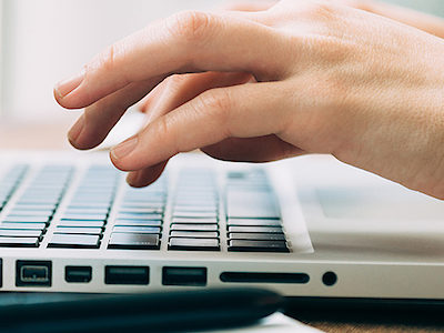 Woman working with laptop placed on the wooden desk Schlagwort(e): desk, wood, computer, office, top, view, wooden, table, business, blank, technology, empty, modern, mobile, woman, workplace, work, laptop, space, notebook, keyboard, hand, display, mouse, caucasian, female, girl, screen, coffee, cup, design, background, home, internet, virtual, aerial, layout, sitting, tablet, data, analysis, digital, typing, one, worker, suit, busy, monitor, pc, planning, desk, wood, computer, office, top, view, wooden, table, business, blank, technology, empty, modern, mobile, woman, workplace, work, laptop, space, notebook, keyboard, hand, display, mouse, caucasian, female, girl, screen, coffee, cup, design, background, home, internet, virtual, aerial, layout, sitting, tablet, data, analysis, digital, typing, one, worker, suit, busy, monitor, pc, planning