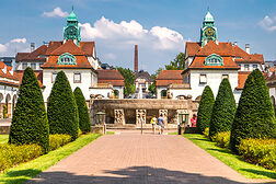 bad nauheim, sprudelhof, heilquellen, heilbad, flügel, brunnen, jugendstil, jugendstilbauwerk, kurstadt, wetterau, wetteraukreis, hessen, innenstadt, altstadt, deutschland, niemand, tageslichtaufnahme, tageslicht, kur, orientierungspunkt