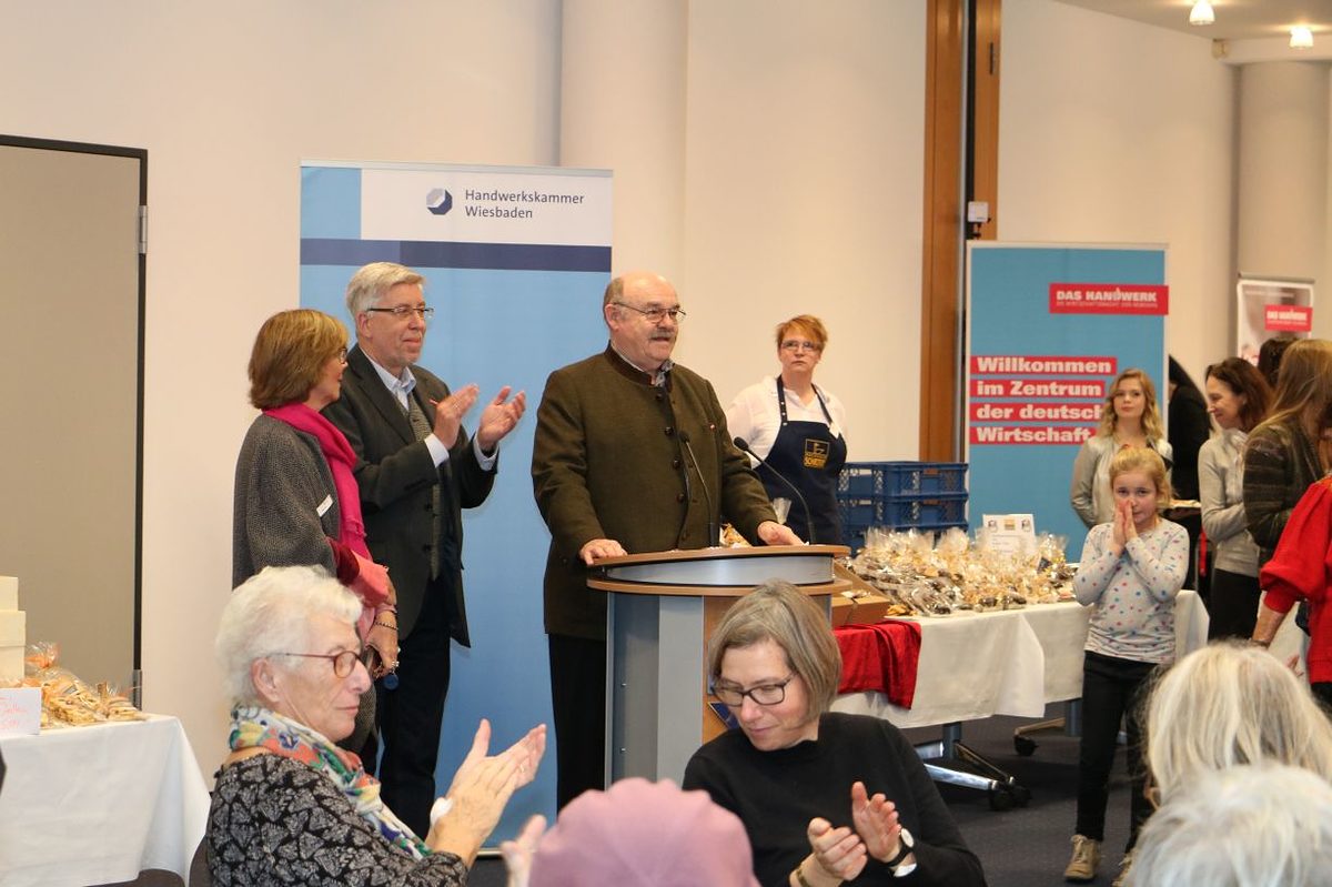 Weihnachtsbäckerei 1
