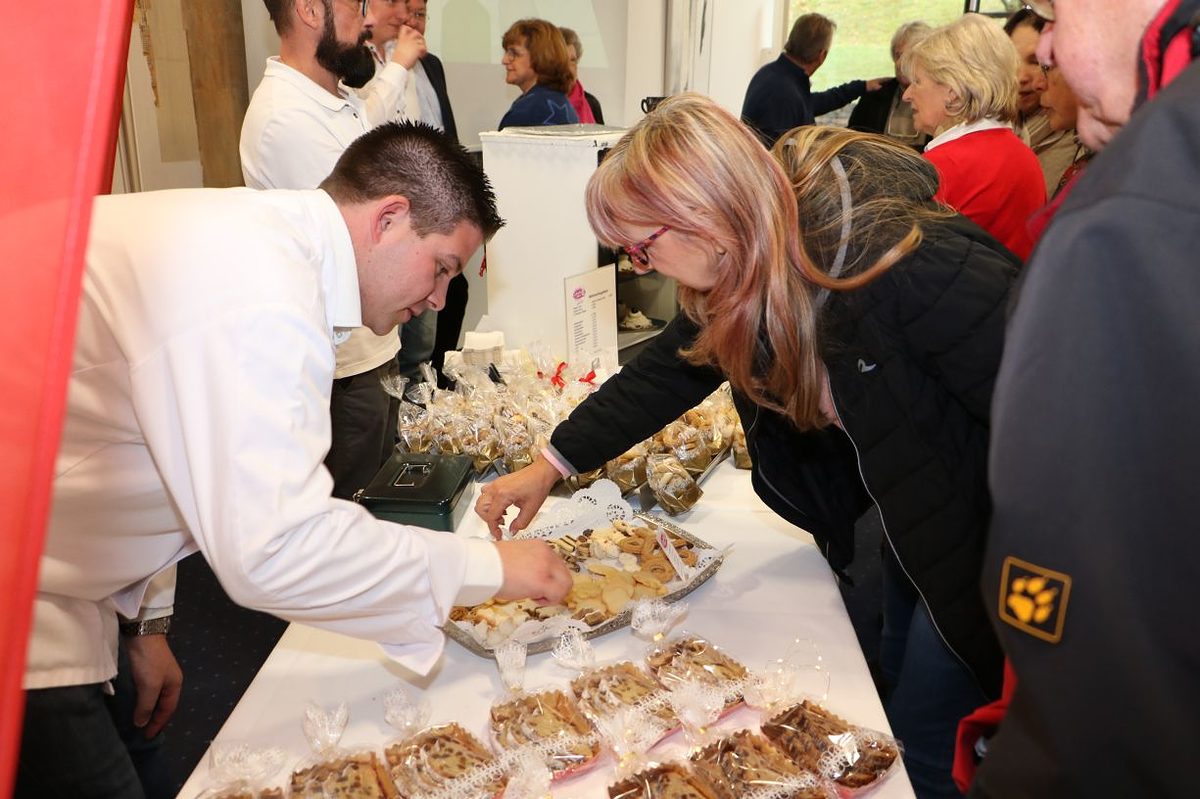 Weihnachtsbäckerei 50