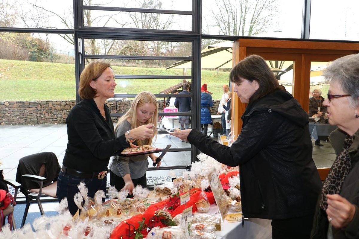 Weihnachtsbäckerei 63