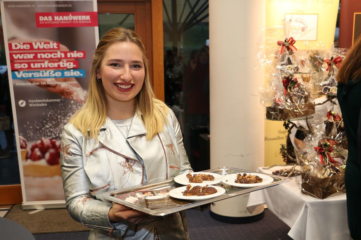 Weihnachtsbäckerei 80