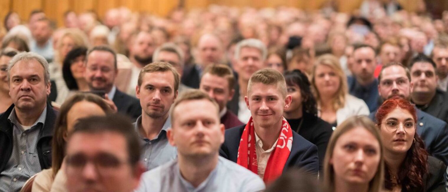 Impressionen der Meisterfeier des Jahrgangs 2022 am 18. Februar 2023 vor und w&auml;hrend der Veranstaltung im Kurhaus Wiesbaden.