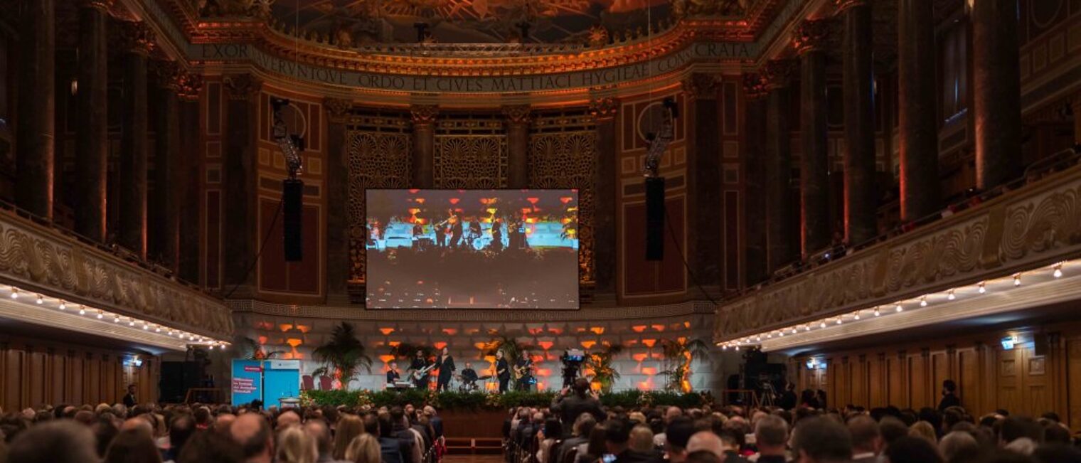 Impressionen der Meisterfeier des Jahrgangs 2022 am 18. Februar 2023 vor und w&auml;hrend der Veranstaltung im Kurhaus Wiesbaden.