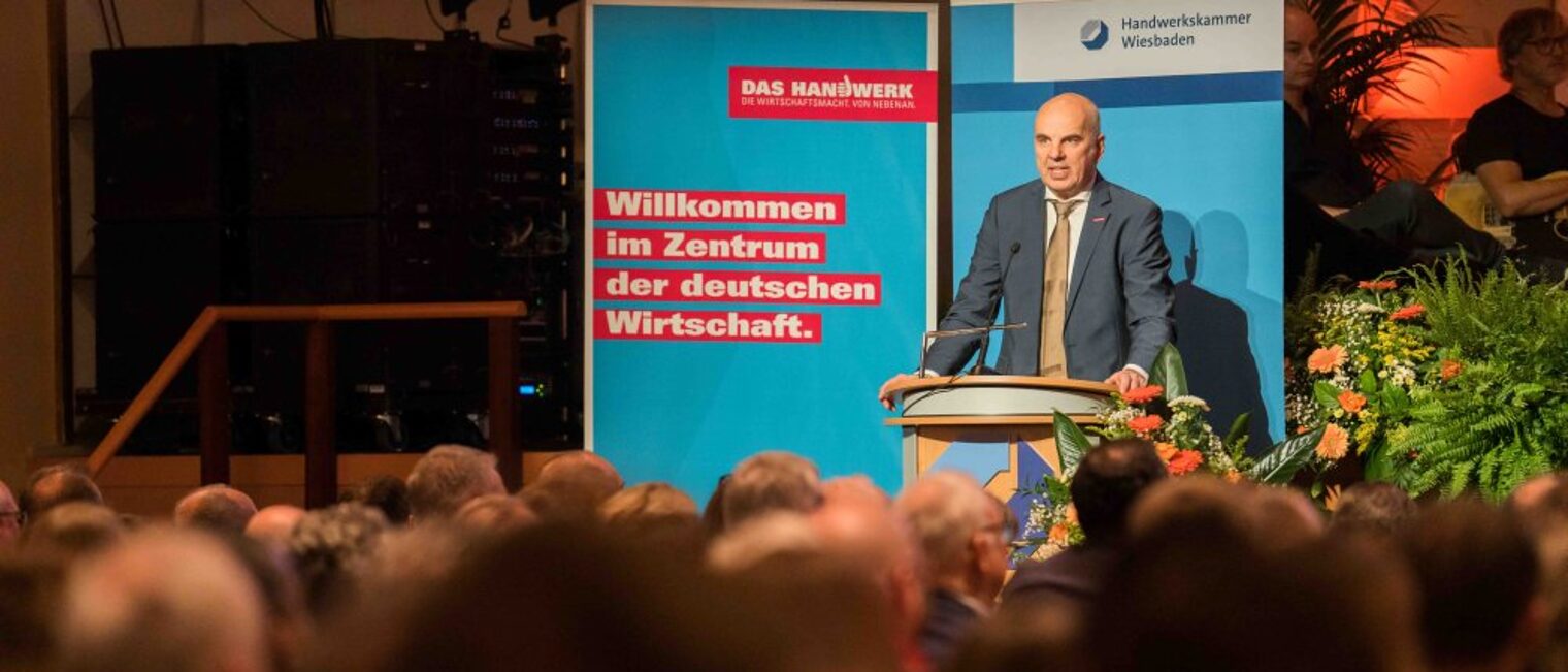 Impressionen der Meisterfeier des Jahrgangs 2022 am 18. Februar 2023 vor und w&auml;hrend der Veranstaltung im Kurhaus Wiesbaden.