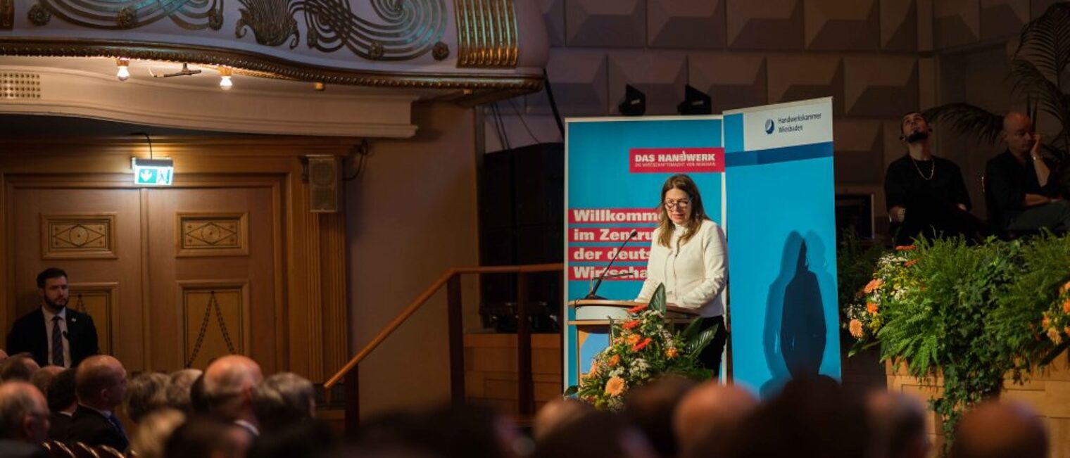 Impressionen der Meisterfeier des Jahrgangs 2022 am 18. Februar 2023 vor und w&auml;hrend der Veranstaltung im Kurhaus Wiesbaden.