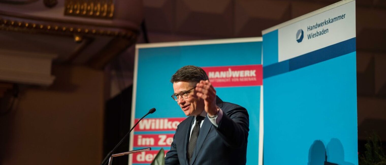 Impressionen der Meisterfeier des Jahrgangs 2022 am 18. Februar 2023 vor und w&auml;hrend der Veranstaltung im Kurhaus Wiesbaden.