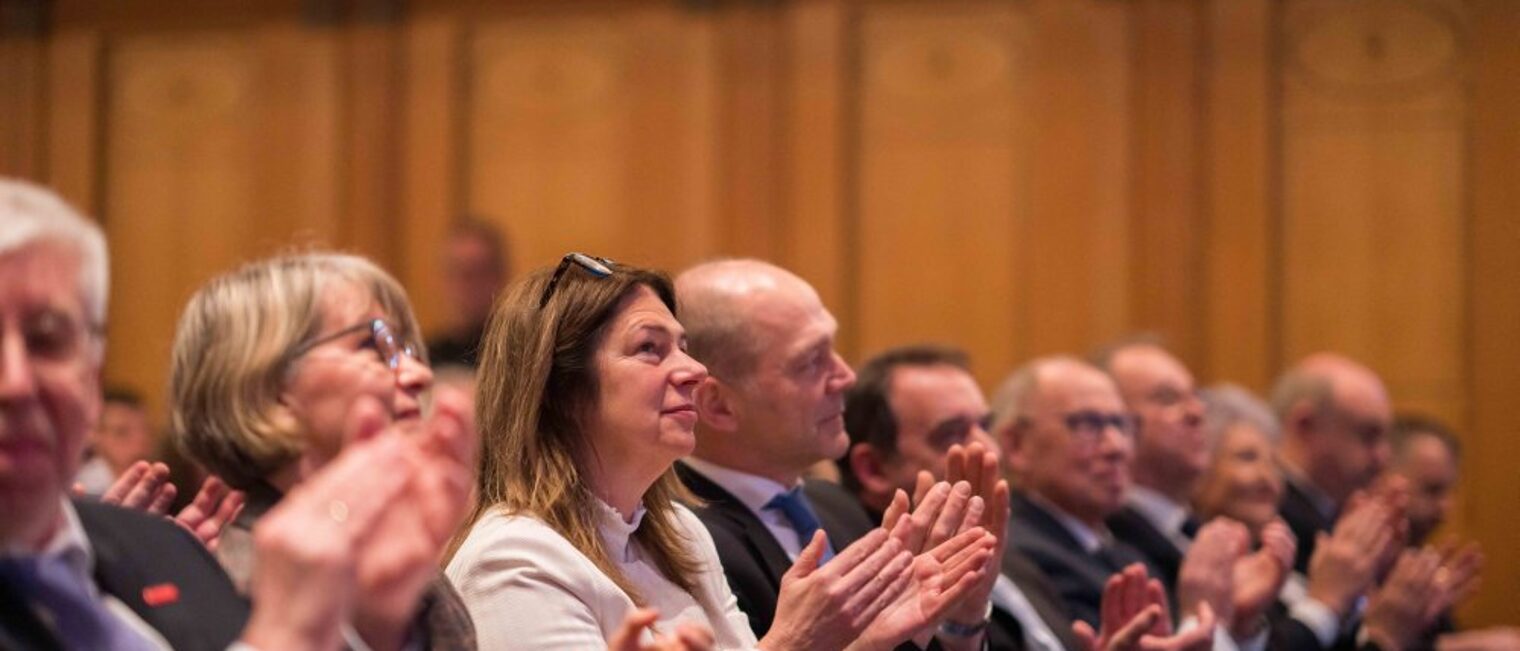 Impressionen der Meisterfeier des Jahrgangs 2022 am 18. Februar 2023 vor und w&auml;hrend der Veranstaltung im Kurhaus Wiesbaden.