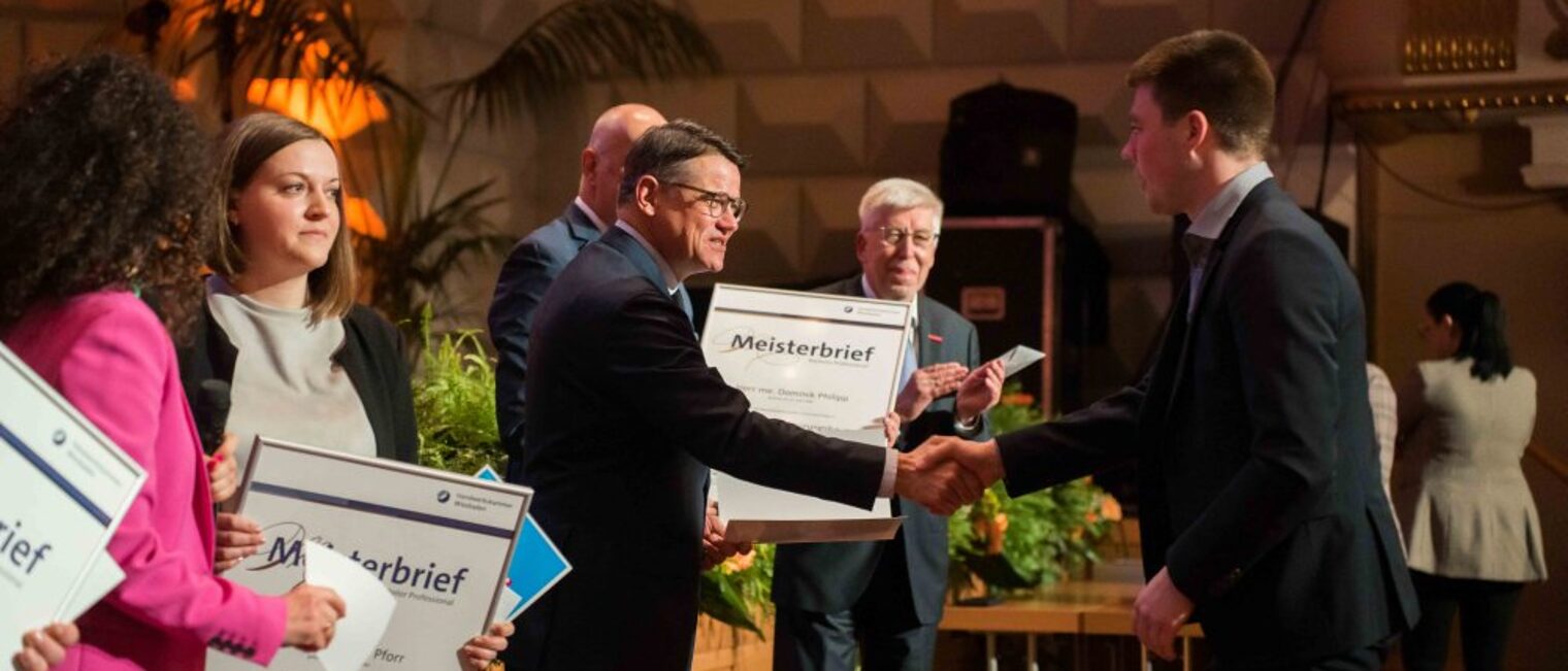 Impressionen der Meisterfeier des Jahrgangs 2022 am 18. Februar 2023 vor und w&auml;hrend der Veranstaltung im Kurhaus Wiesbaden.