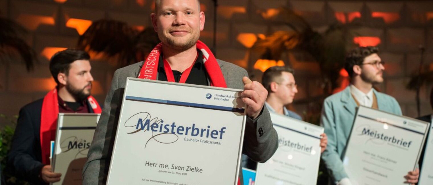 Impressionen der Meisterfeier des Jahrgangs 2022 am 18. Februar 2023 vor und w&auml;hrend der Veranstaltung im Kurhaus Wiesbaden.