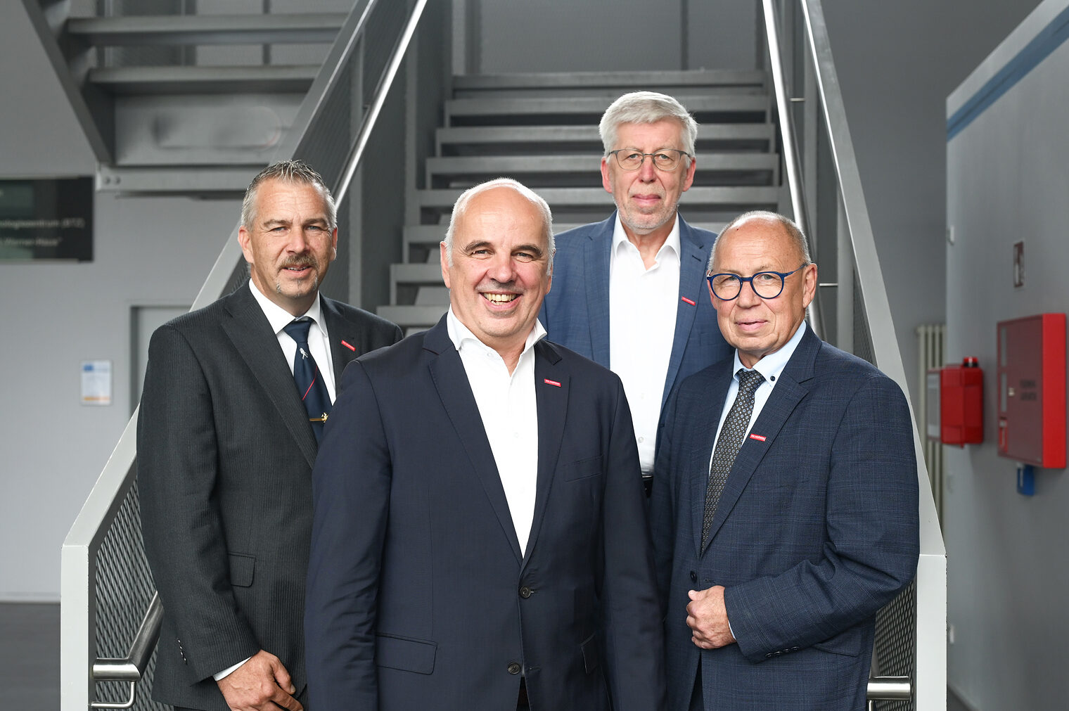 Hauptgeschäftsführer Bernhard Mundschenk (2. v. re.) mit dem wiedergewählten Präsidium der Handwerkskammer Wiesbaden bestehend aus (v. li.) Andreas Brieske, Stefan Füll und Joachim Wagner.