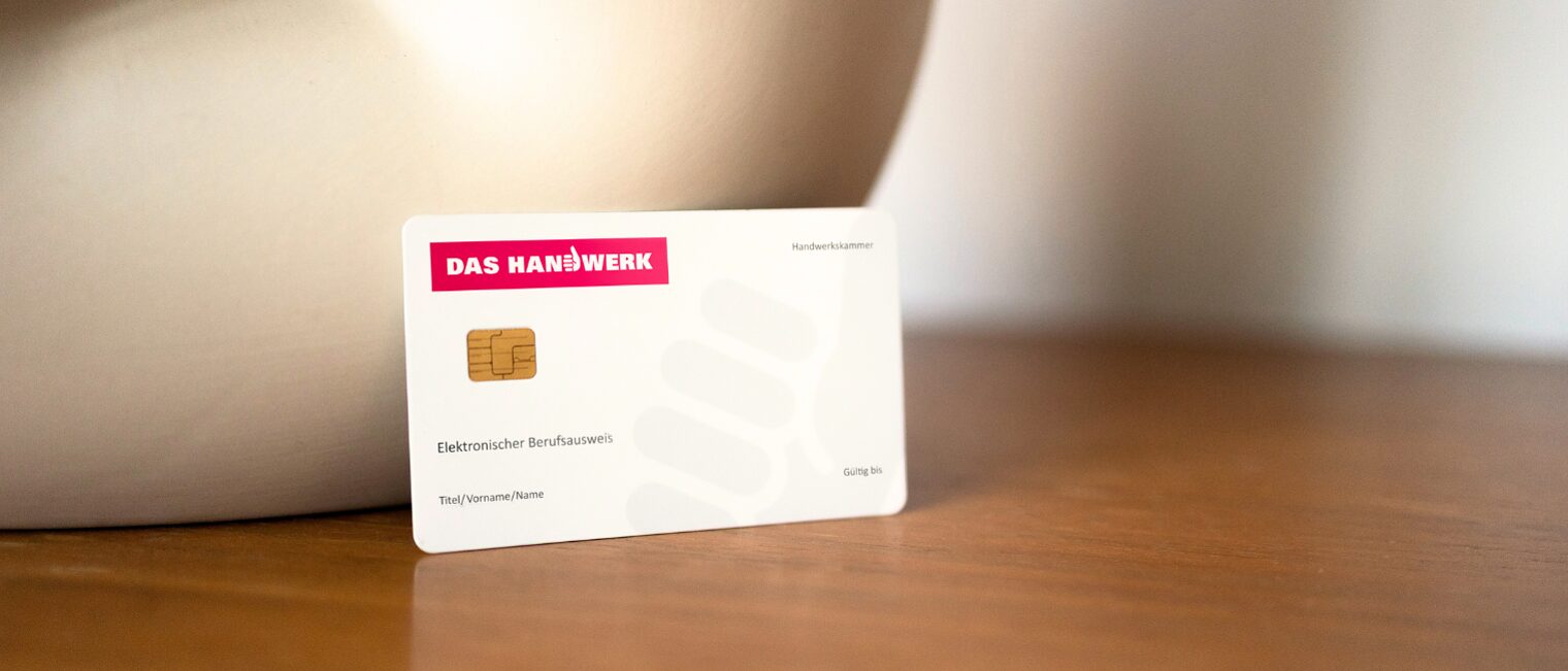 Eine Beispielkarte des elektronischen Berufsausweis