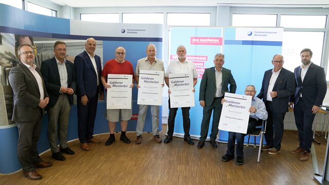 Der Goldene Meisterbrief wurde den Handwerksmeistern der Kreishandwerkerschaft Lahn-Dill ausgehändigt, die vor 50 Jahren ihre Meisterprüfung bestanden haben.