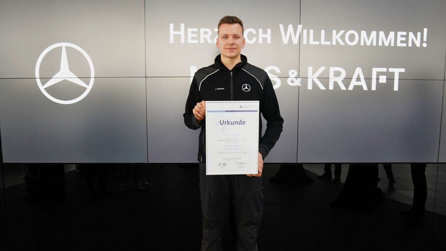 Jannik Pfeiffer ist Lehrling des Monats Oktober 2025