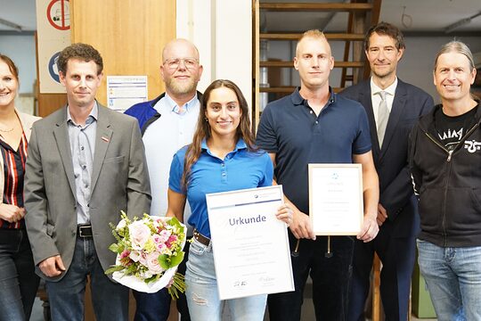 Kleopatra Klüh bei Ihrer Auszeichnung zum Lehrling des Monats Juli 2026