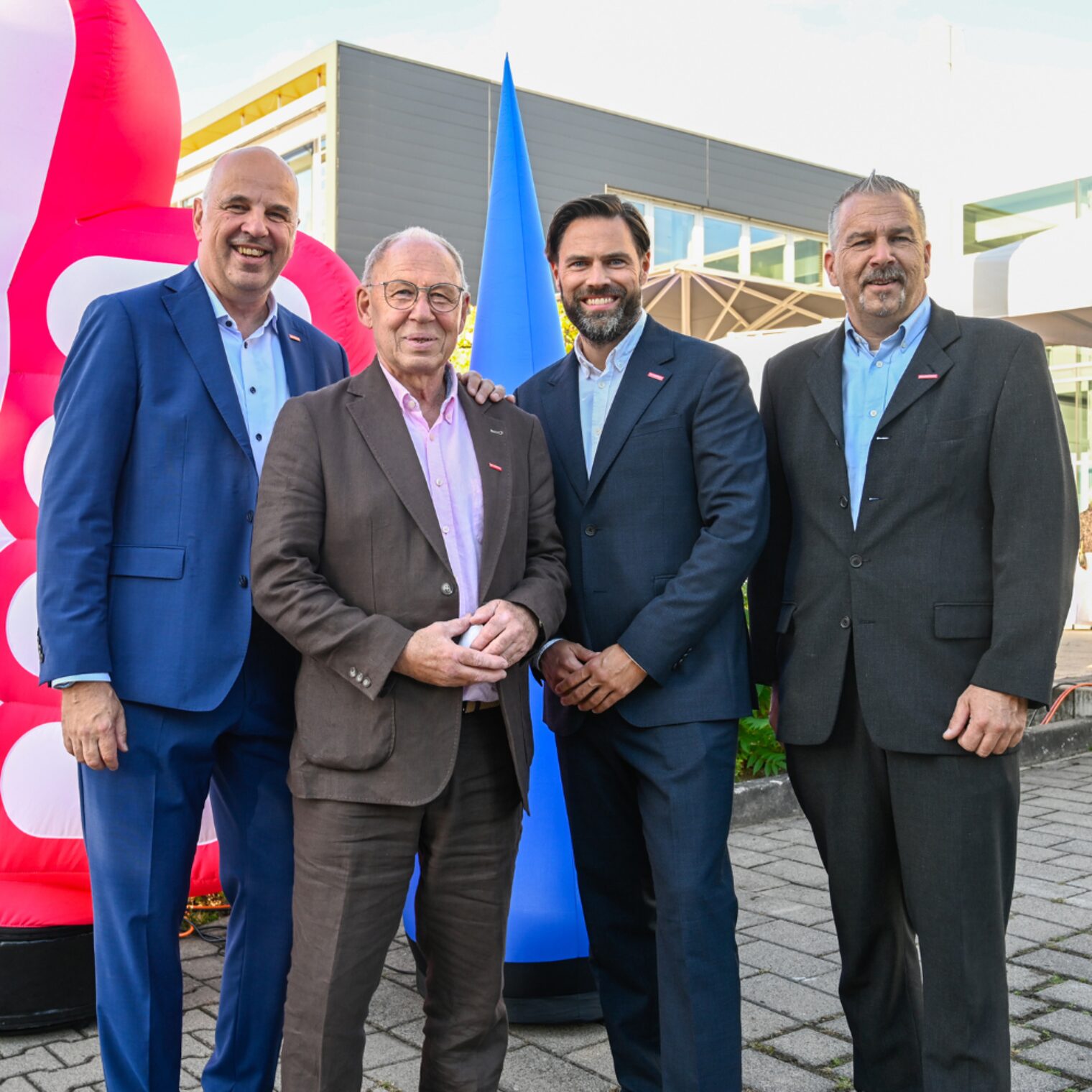Präsident Stefan Füll, Vizepräsident Joachim Wagner, Hauptgeschäftsführer Pierre Schlosser und Vizepräsident Andreas Brieske.